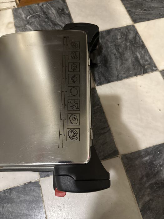 Tostadeira multifunçoes