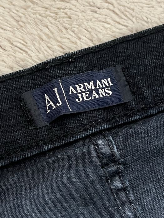 AJ Armani Jeans (S/M) W33 Made in Italy чоловічі джинси темно-сині прямі класичні