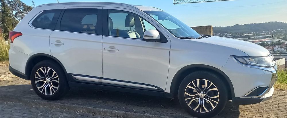 Mitsubishi Outlander 2.2 DI-D Intense
