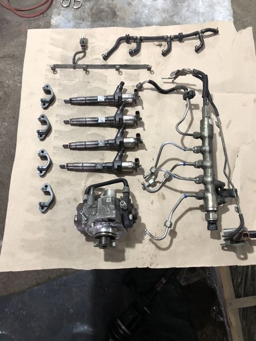 Комплект Форсунки насос і рейка Mazda 6, CX-7 2.2D 0011 05M05983. R2AA