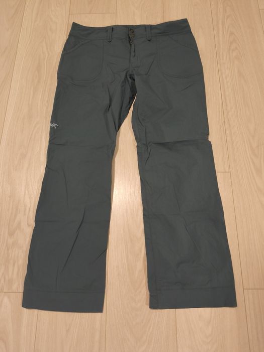 Spodnie treningowe damskie arcteryx rozmiar  40 stan idealny