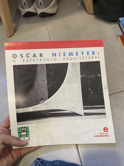 Vendo livros sobre arquitectura