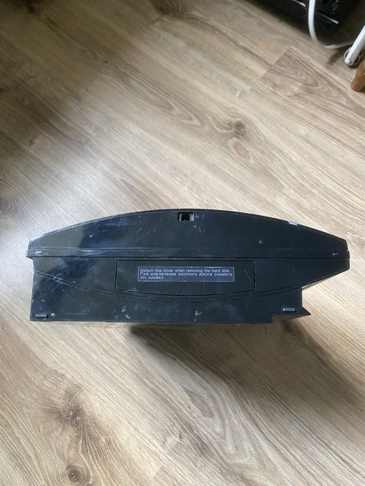 Продам playstation 3 fat на запчасти
