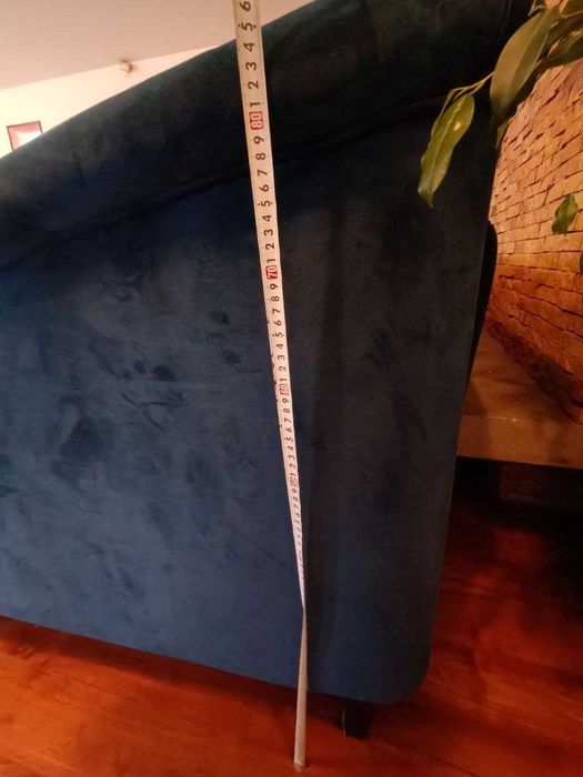 Sofa granatowa Agata Meble – stan idealny – spanie 150x200 + pojemnik