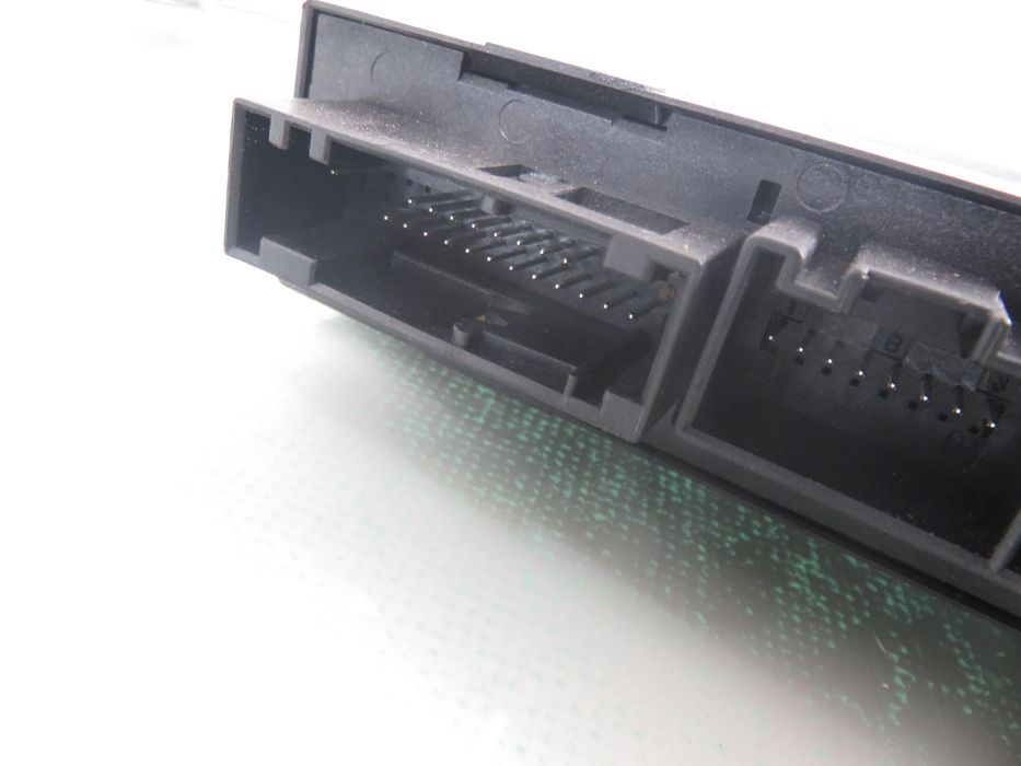 Podnośnik Szyby Lewy Przedni Audi A4 B7