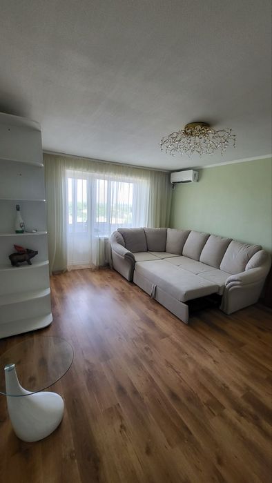 Квартира посуточно в Изюме Центральный рынок.Свободна 30; 3-5;с 7.04.