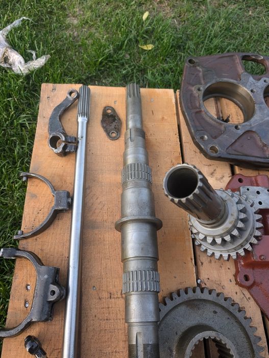 Коробка передач МТЗ 1025/1221 по запчастинах Шестерня вал Фрикціон МТЗ