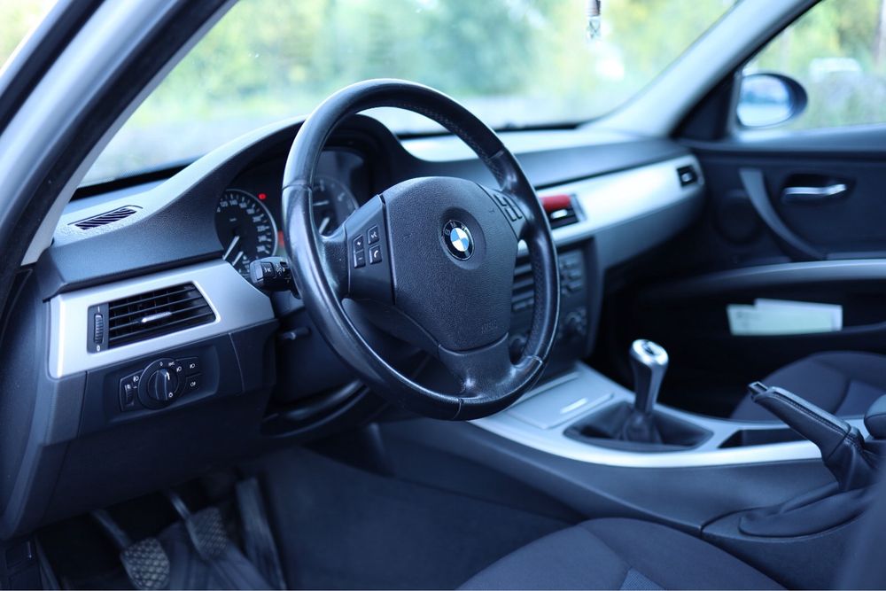 BMW Série 3 2.0 Diesel | 2005 | 270.000 km | Muito bem estimado