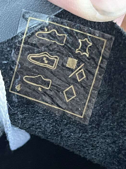 Практично нові  кросівки  кеди 45 розмір Dr.Martens оригінал