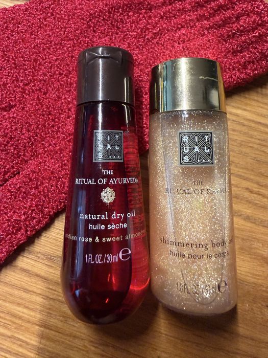 Kosmetyki rituals olejki do ciała i rękawica peelingująca