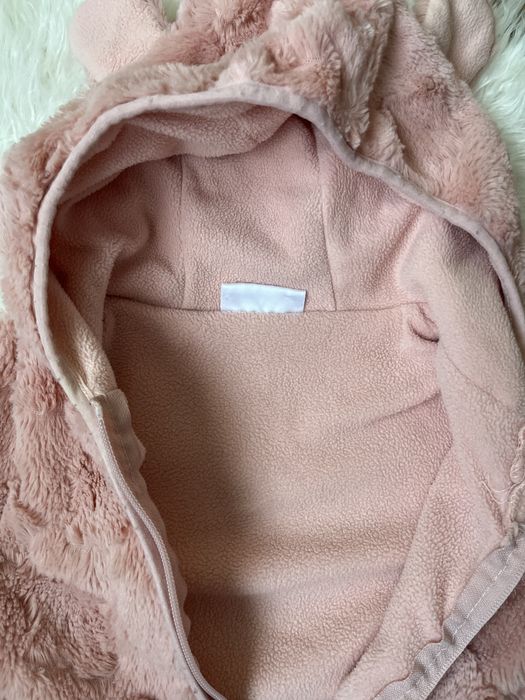 Теплий комбінезон на 3-6 місяців з шапкою