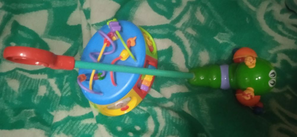 Детские игрушки по цене  невысокой