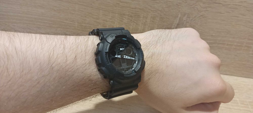 Zegarek Casio G-Shock GA-100 stan powystawowy! Okazja! Komplet gwarancja!