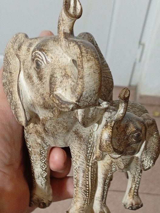 Elefante mãe e filho para decoração de sala