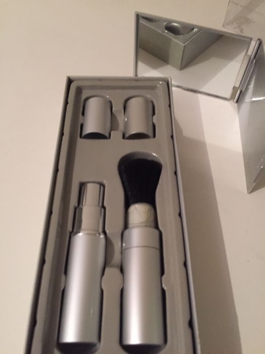 Wallet Set with Mirror, Brush, and Perfume Bottle64285184820866121