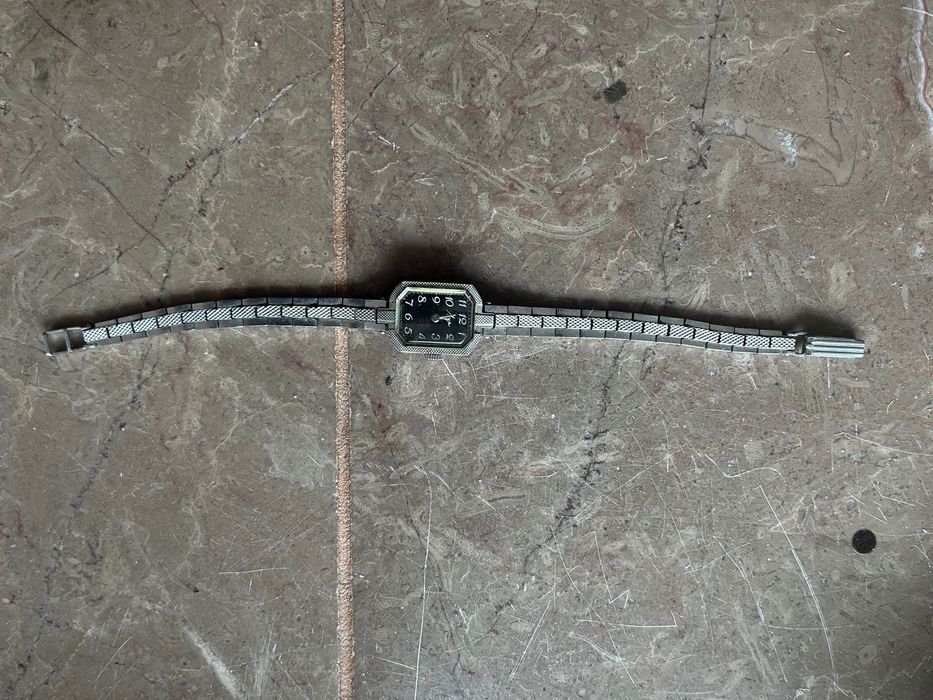 Zegarek damski Łucz