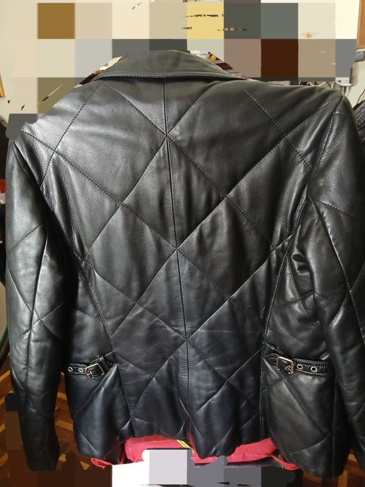 Blusão de pele de ovino Burberry preto