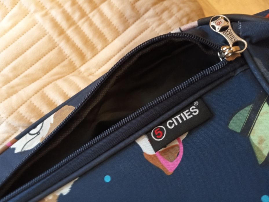 Torba podróżna na kółkach z rączką