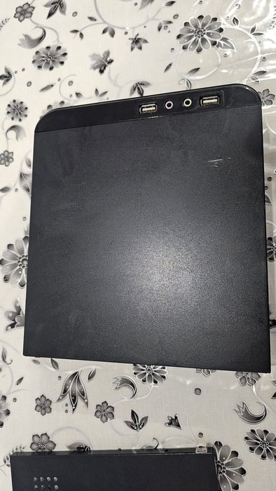 Корпус vinga cs404b  mini itx 120w якісний, мінік огонь!