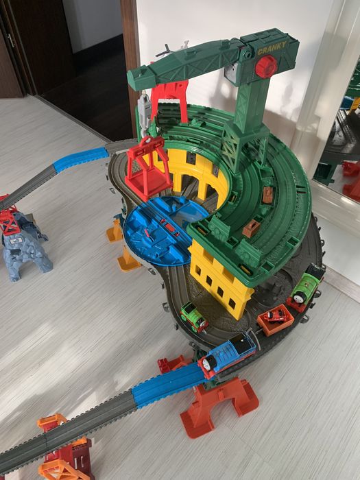 Tomek i przyjacielele Stacja Sodor Gigant Fisher Price