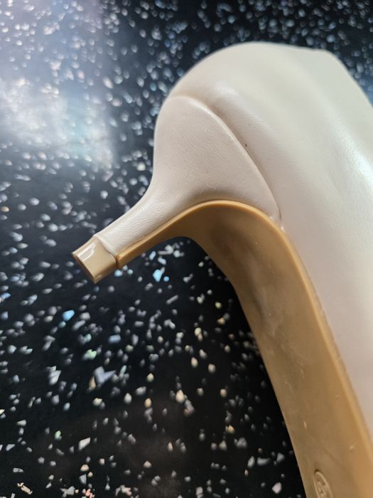 Buty na małym obcasie