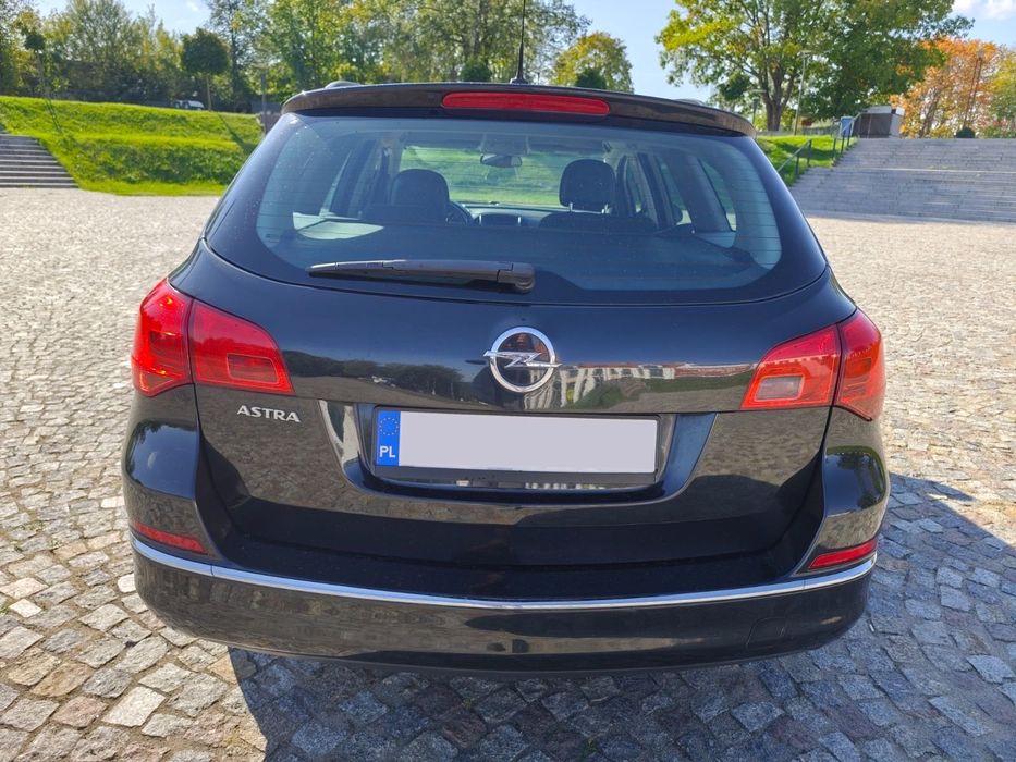 Opel Astra Kombi 2014
