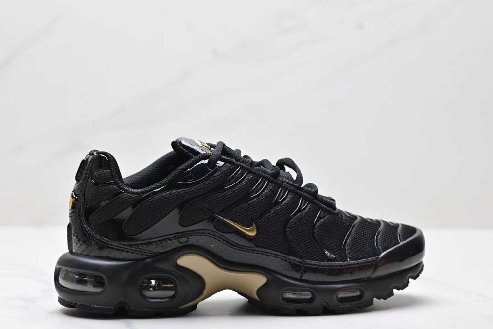 Air Max TN Plus Klasyczna czerń R.43