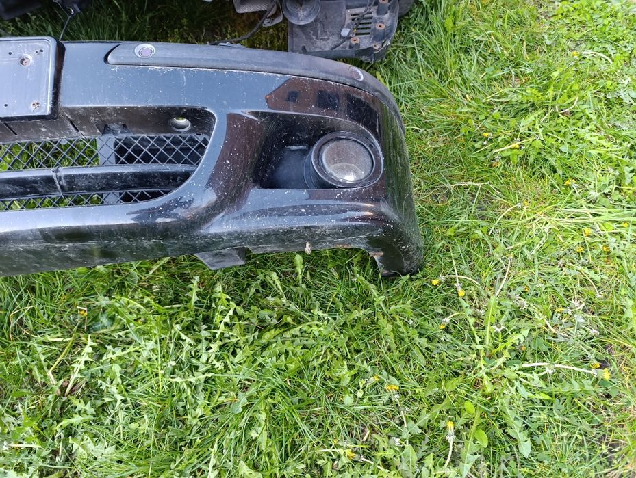 Zderzaki oryginalne  m pakiet E39 touring 475 blacksapphire