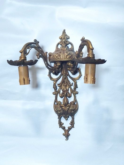 Candeeiro de parede em ferro