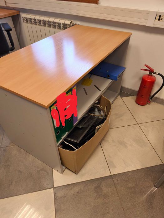 Szafka  regał  biurowy na segregatory