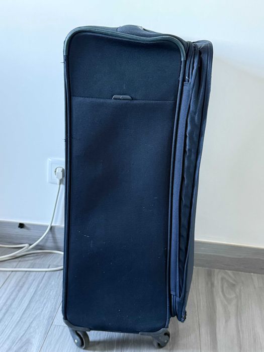 Mala de Porão Samsonite Azul Marinho