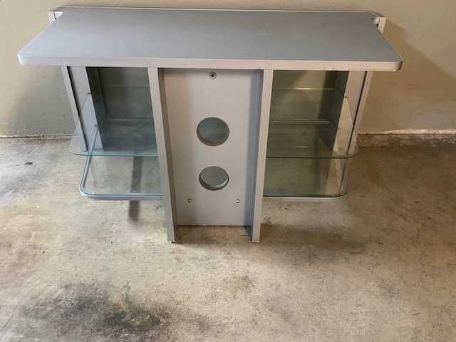 Mesa para televisão e aparelhagem