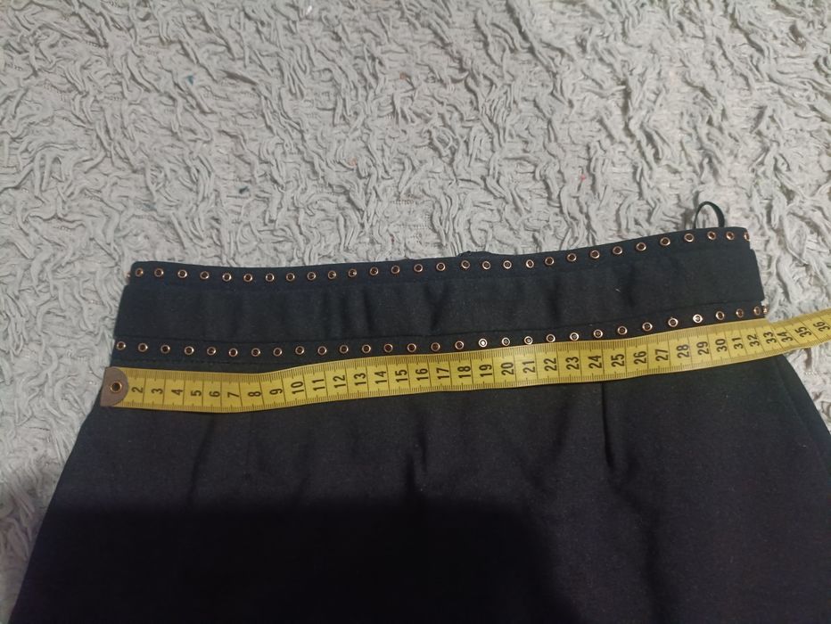 Spódnica czarna Guess S