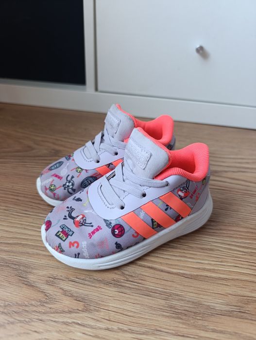Взуття для дівчини Elefanten/Skechers/Adidas