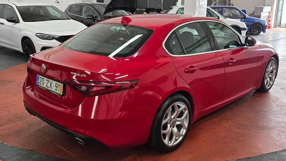Alfa Romeo Giulia 2.2 D Sprint AT8