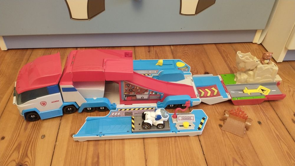 Psi patrol patrolowiec samochód 49 cm długości