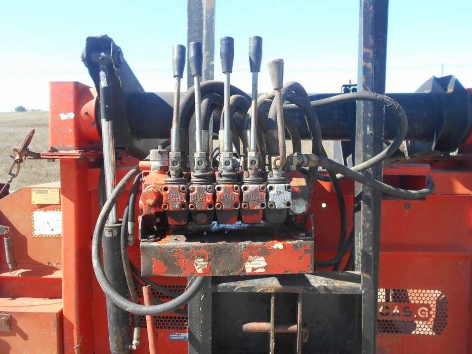 Vagão de forragem Lucas