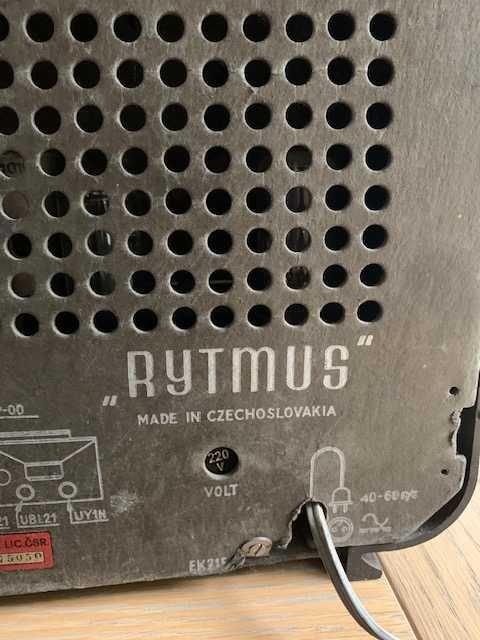 Stare radio bakelitowe Tesla Rytmus