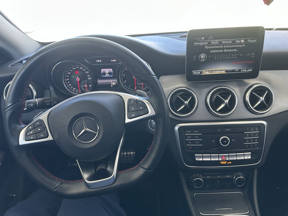 Mercedes Benz CLA 200 AMG Line Przebieg 37 000 km