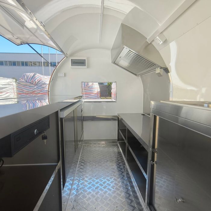 Food truck - Roulote de venda ambulante