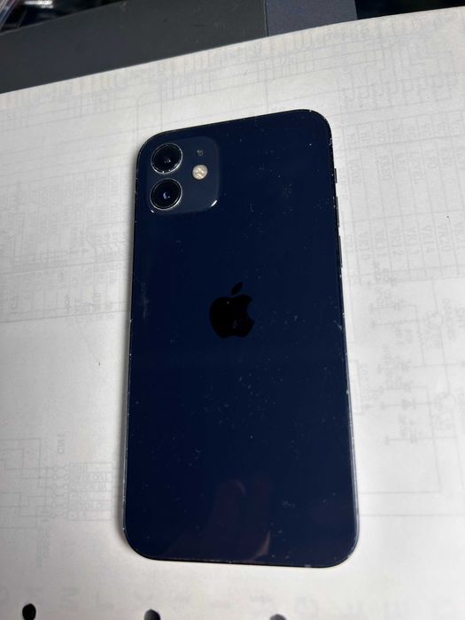 iPhone 12 128 GB 74% bateria