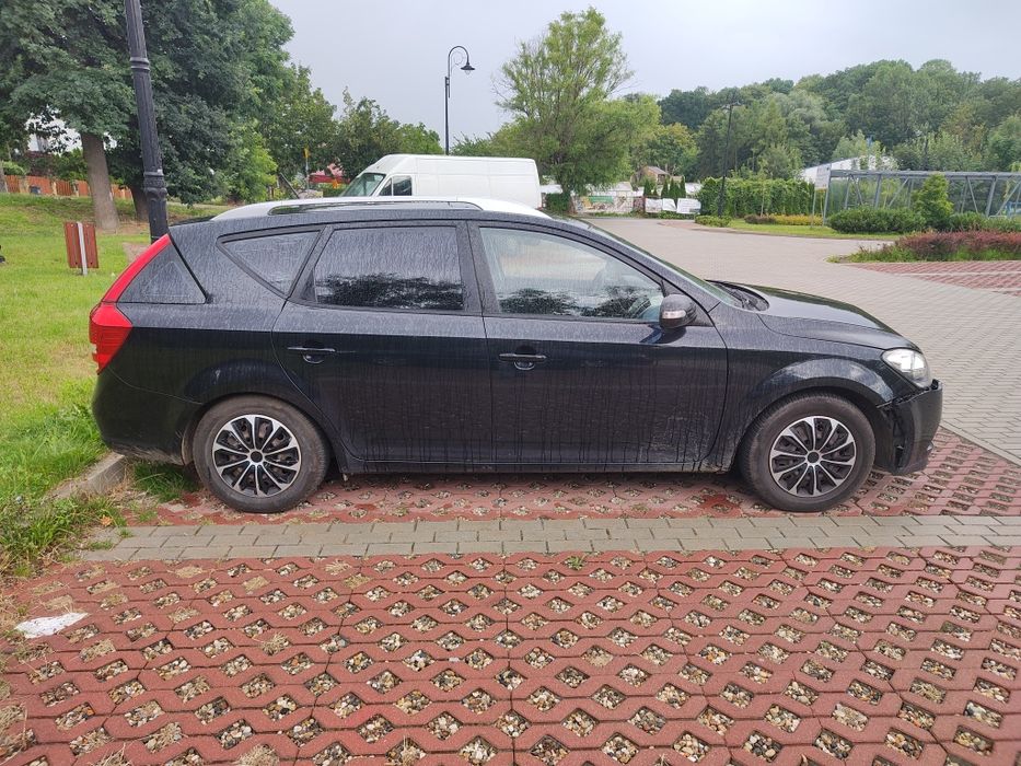 Kia po kolizji pali jeździ - benzyna+lpg