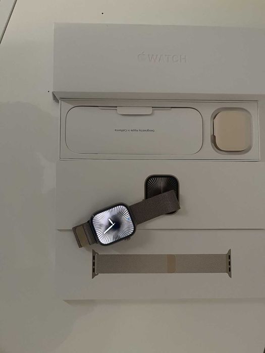 Apple Watch Series 10, tytanowe, złote 46 mm - jak nowe