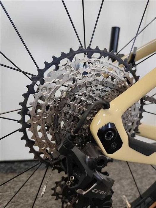 Rower gravelowy KROSS ESKER RS 1.0 OUTLET