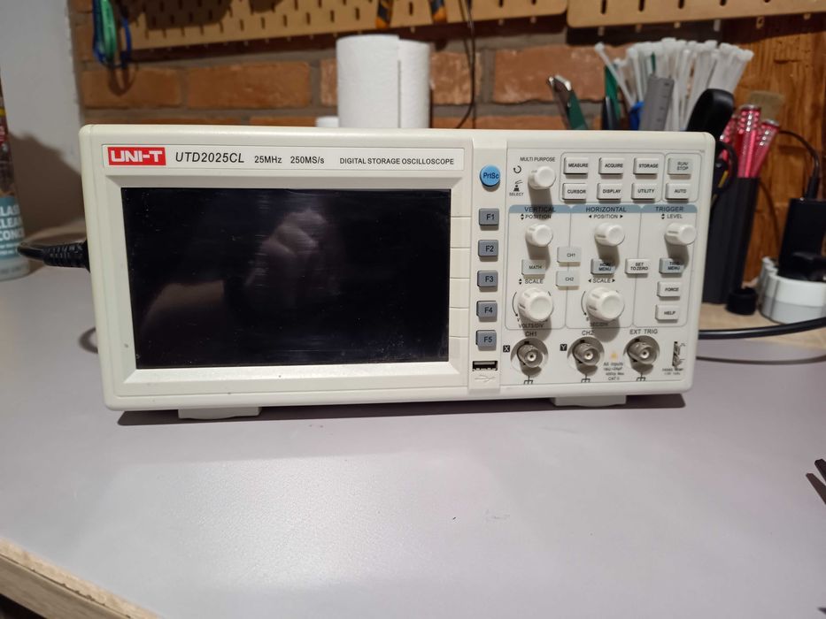 Oscyloskop UNI-T UTD2025CL