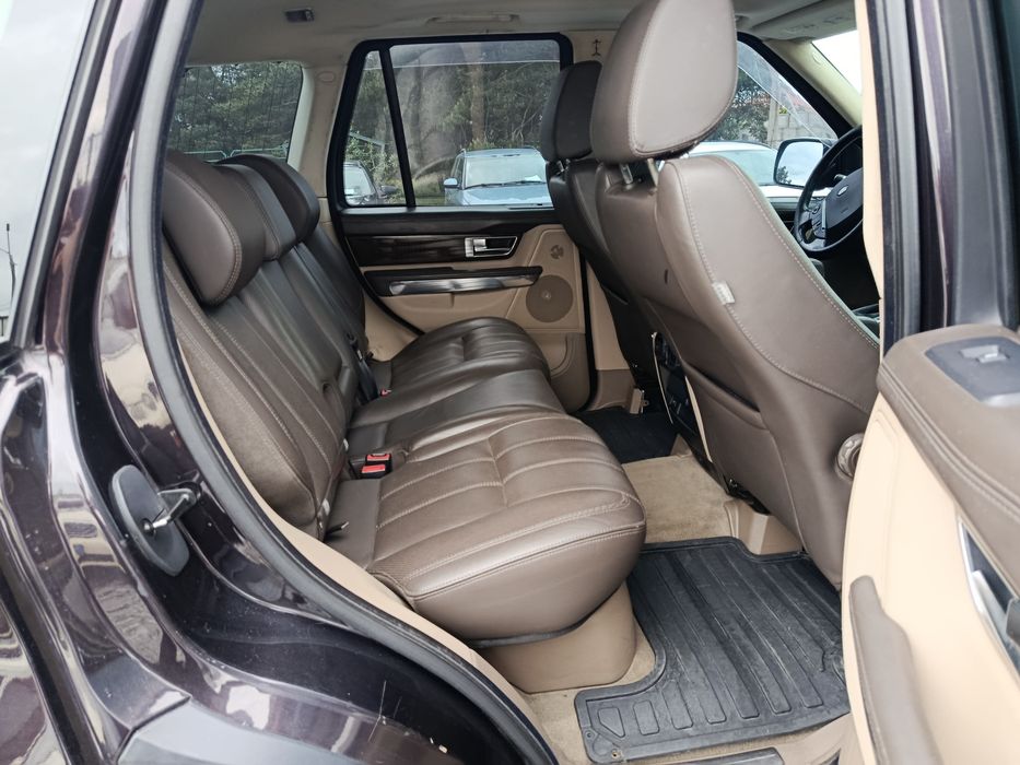 Range Rover Sport 2012 года 3.0 турбодизель полная комплектация в идеальном состоянии