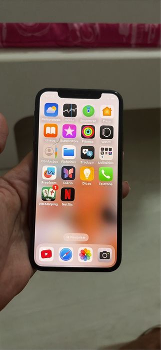 Iphone XS - ecra estalado - com cabo carregador