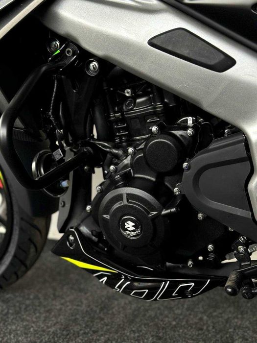 Новий мотоцикл Bajaj Pulsar NS400