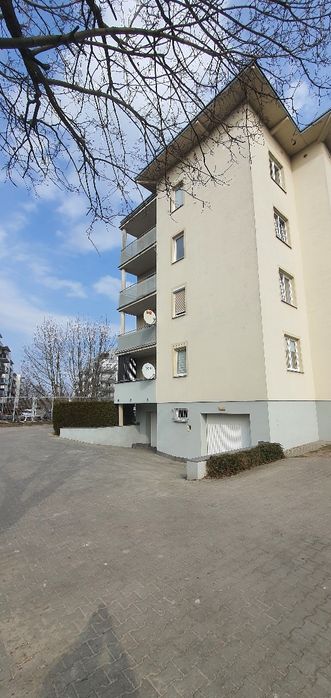 Garaż ul. Obywatelska 20.80m²+miejsce postojowe przed garażem