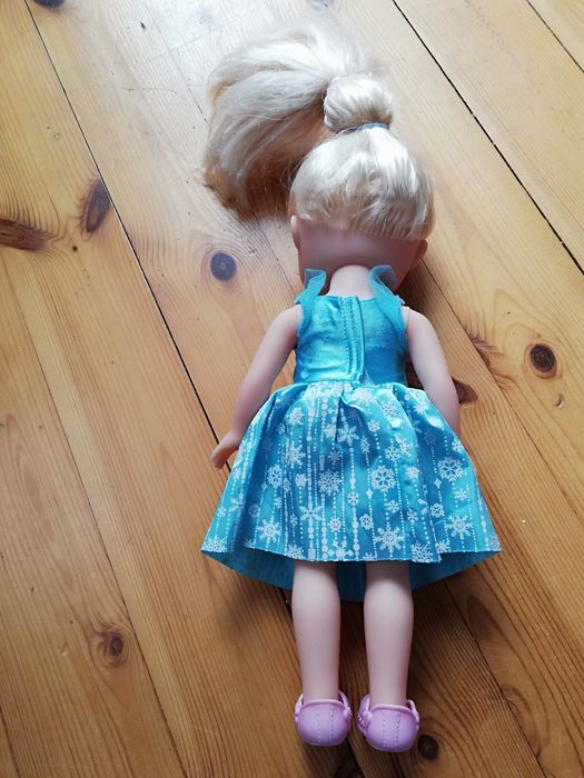 Lalka Eliza z krainy lodu 35 cm